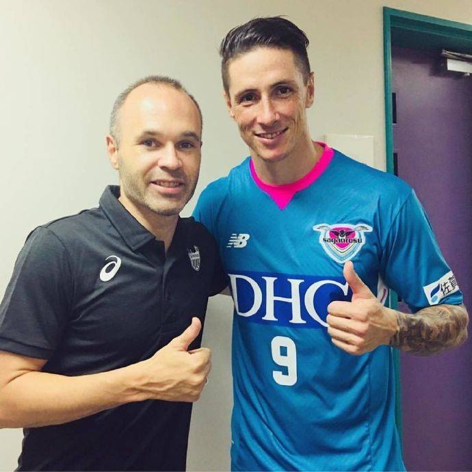 托雷斯退役发布会视频,托雷斯日本联赛碰比利亚伊涅斯塔