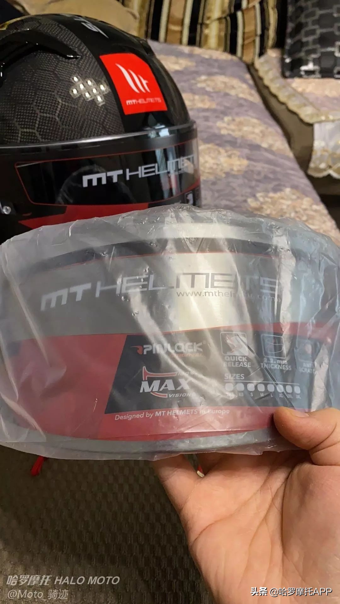 碳纤维头盔蛇纹,mt碳纤维复古头盔