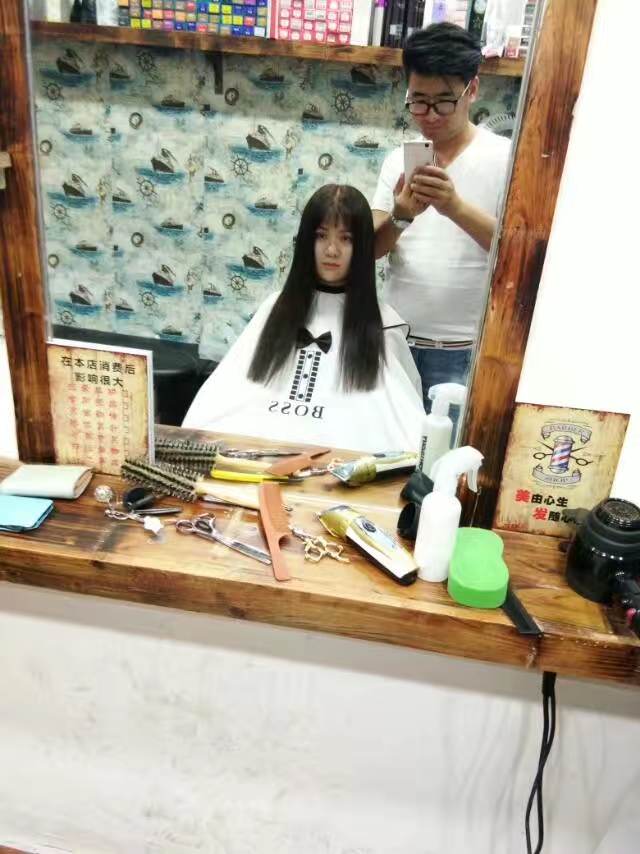 做发型师压力好大,做发型师到底有多苦