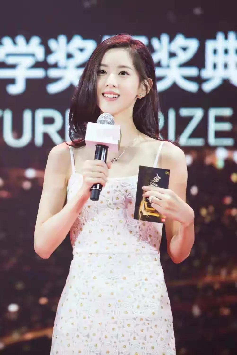 章泽天有3次人生重要选择,章泽天要对自己有正确的认知