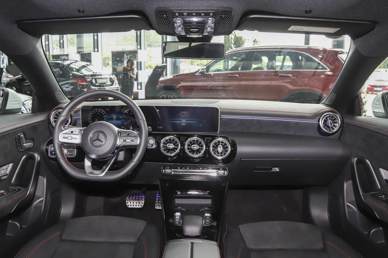 奔驰CLA200座椅,奔驰cla200座椅全包