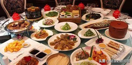 春节大鱼大肉吃上火怎么调理身体,春季易上火这些简单灭火法请收藏