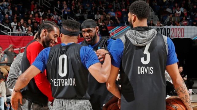 小卡尬舞专用曲,小卡花式跑跑舞