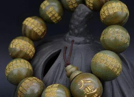 寺庙大师用的是什么香,寺庙结缘的绿檀木是真的吗