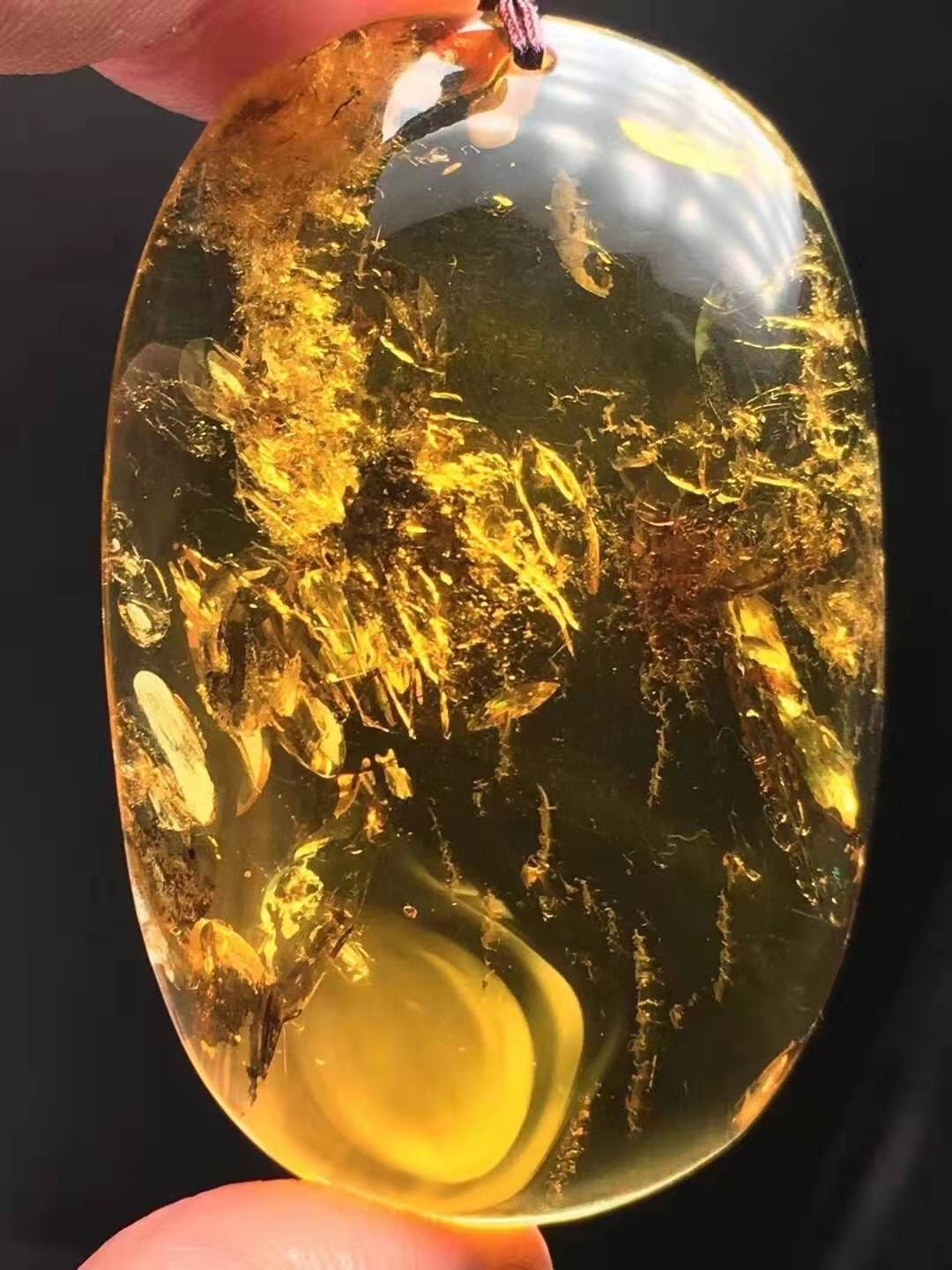 天然琥珀和优化琥珀区别,纯天然无任何优化的琥珀