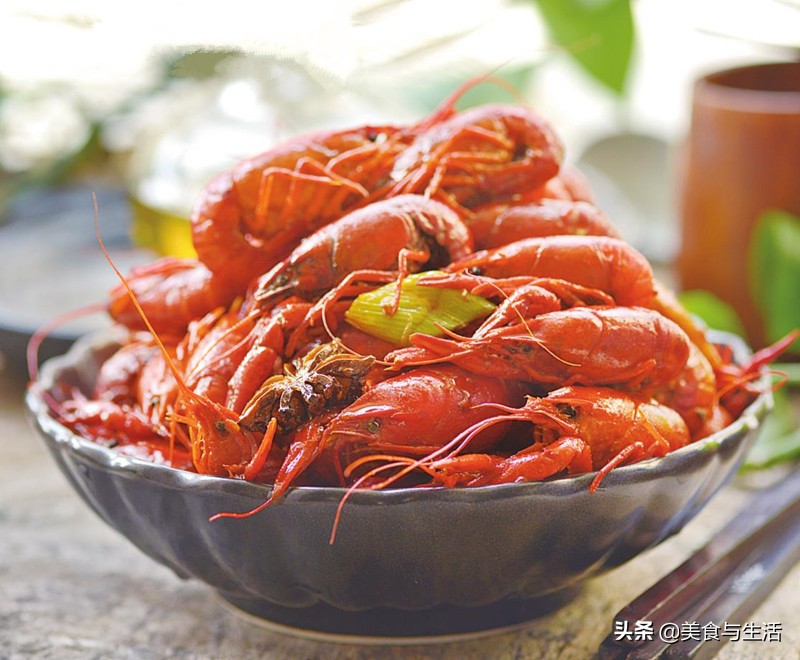 自制不辣小龙虾调料,自制小龙虾加什么配菜