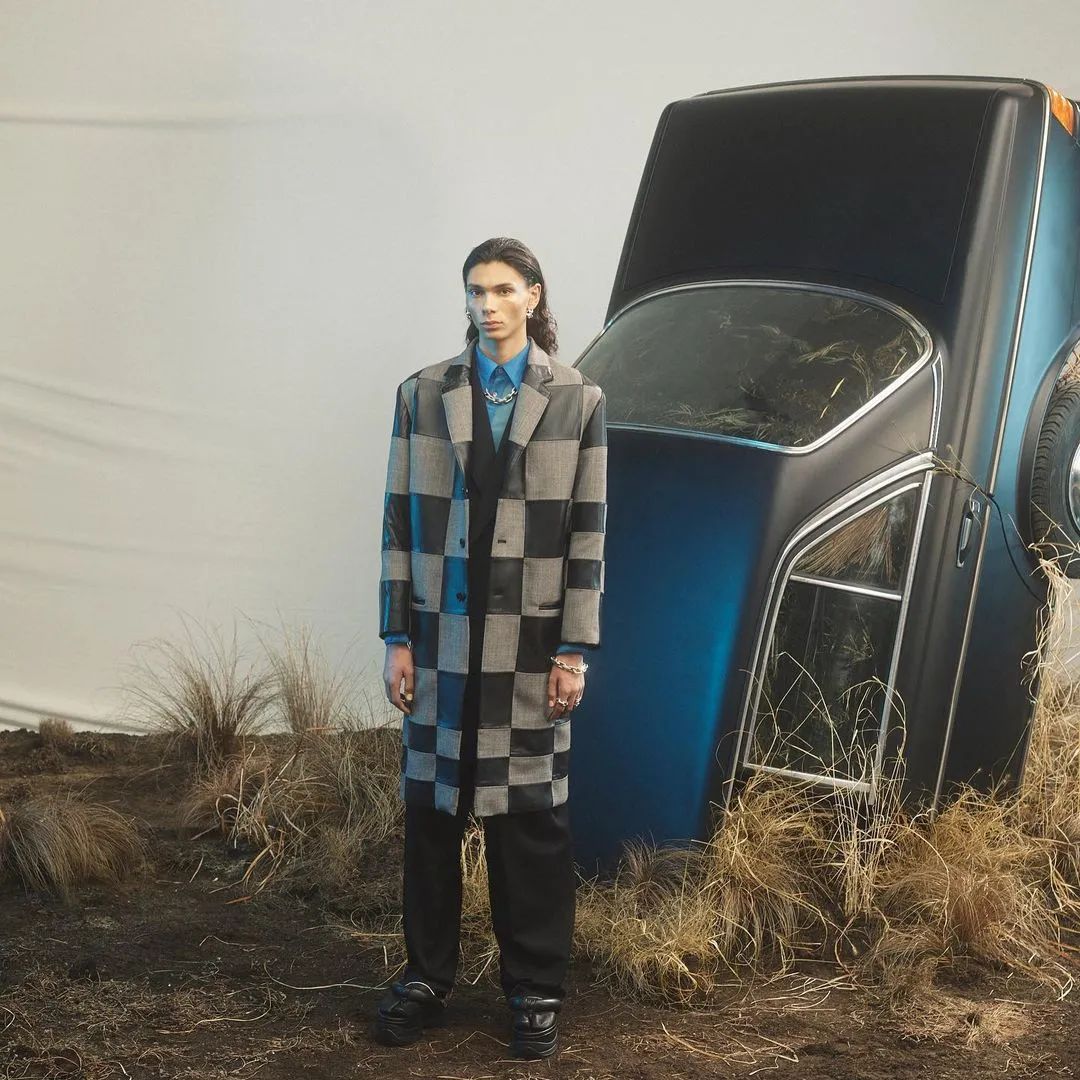 欧阳娜娜同款潮流品牌,欧阳娜娜同款联名卫衣