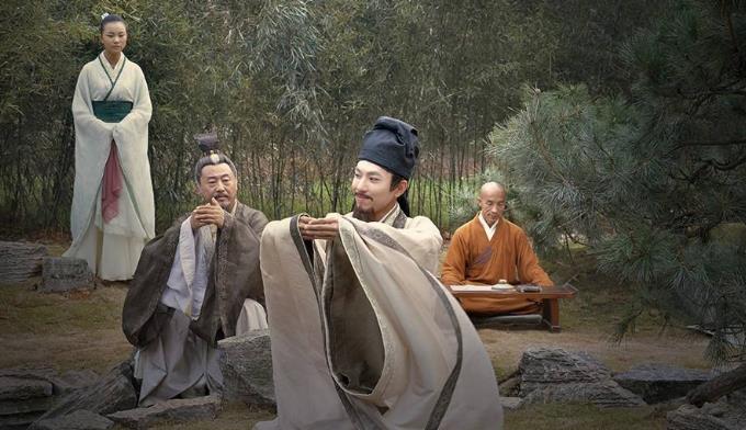 年去年来来去忙，有哪两句无关的诗，连起来毫无违和感？