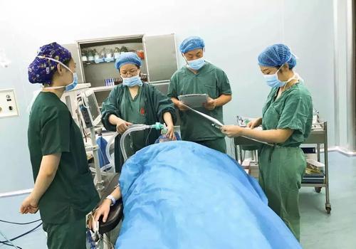 术后常见并发症低氧血症,麻醉复苏室低氧血症最常见原因