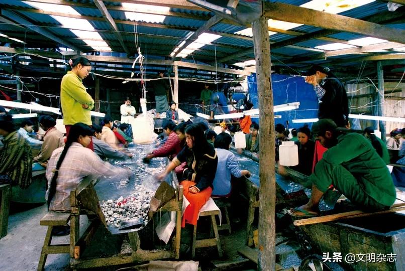 缅甸红宝石的传说,缅甸红宝石地理位置