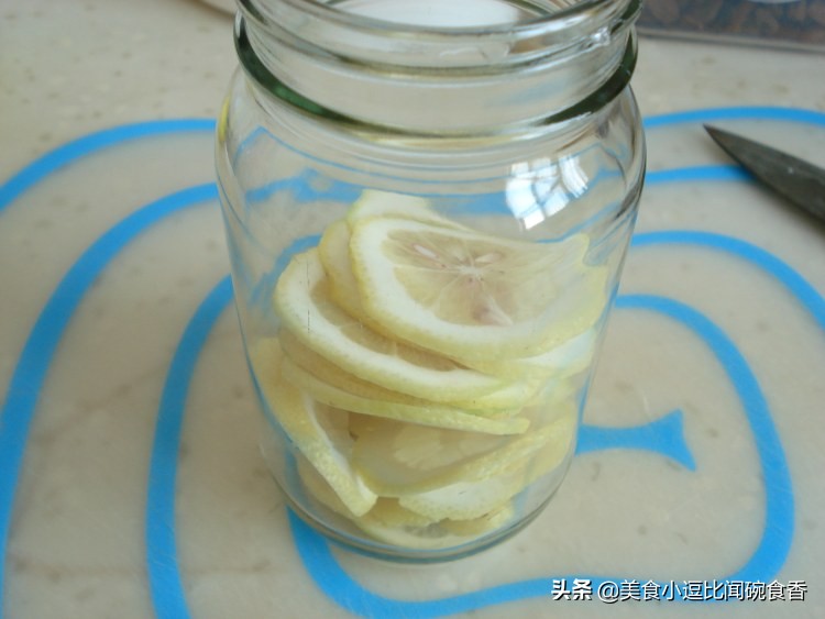 蜂蜜柠檬水的作用与功效,蜂蜜柠檬水可以保存多久