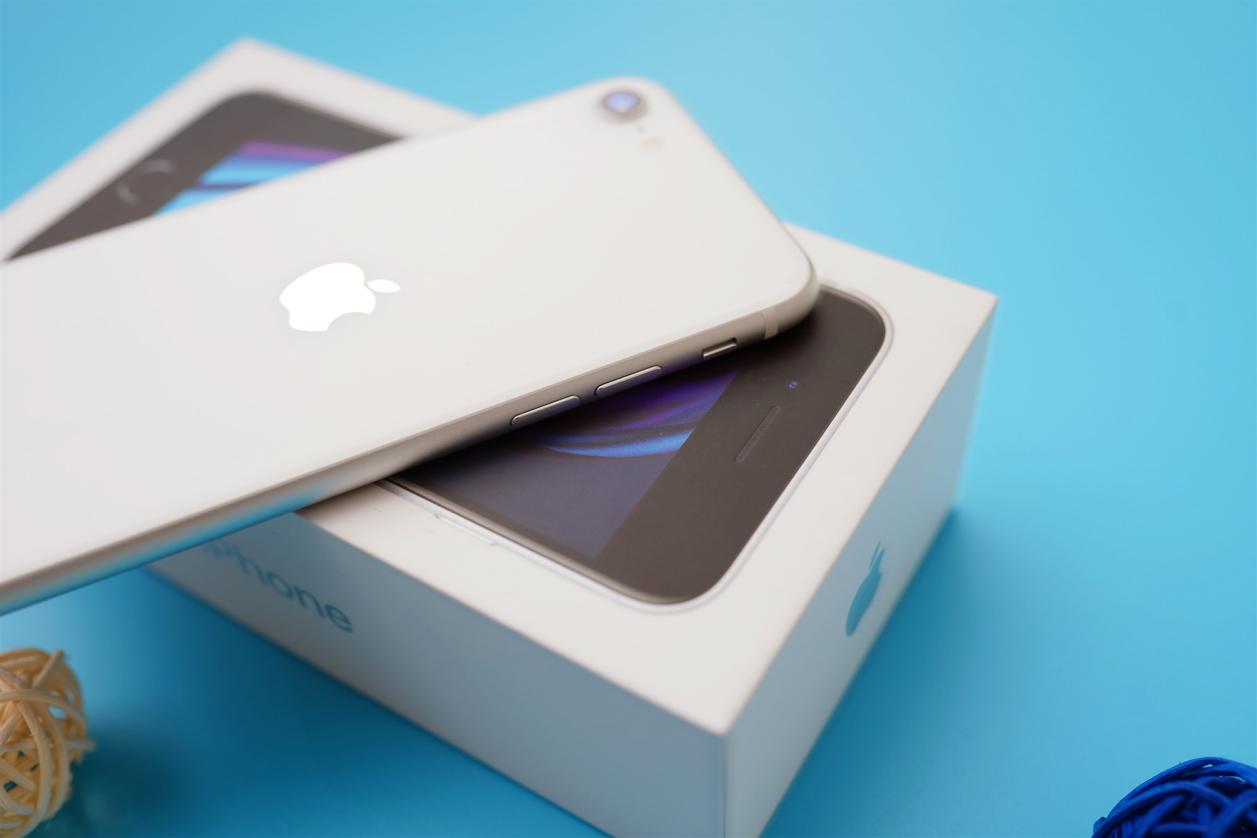 优点和缺点评估,iphonese最新一代测评