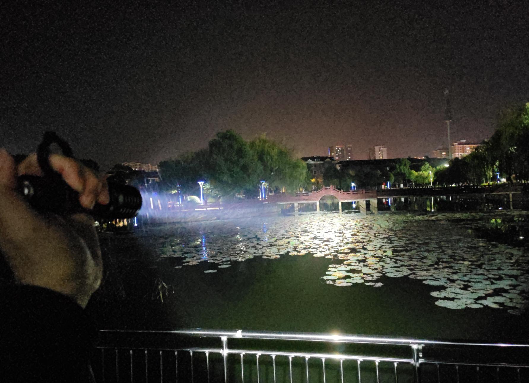 最纯粹的战术手电筒体验如何？傲雷WARRIOR武士X3首发上手