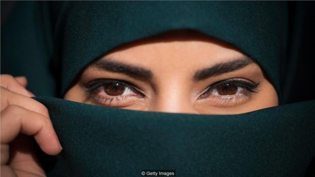 微笑在人际沟通中的作用,如何和微笑的人沟通