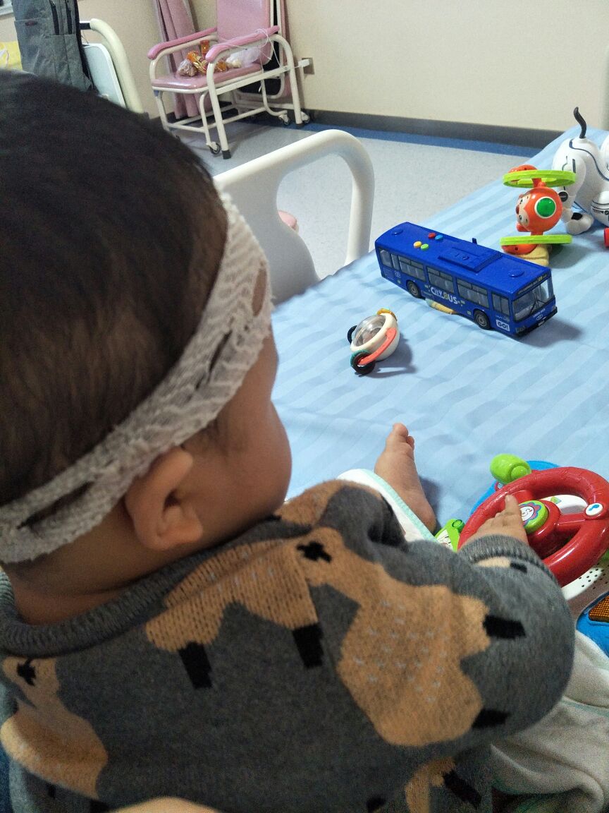 2岁宝宝腹泻反复发烧吃什么药,孩子腹泻发烧2天