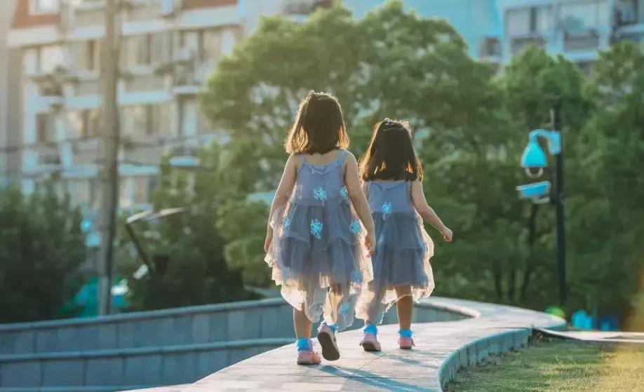 双胞胎怎样才能不怀上,双胞胎很难足月吗