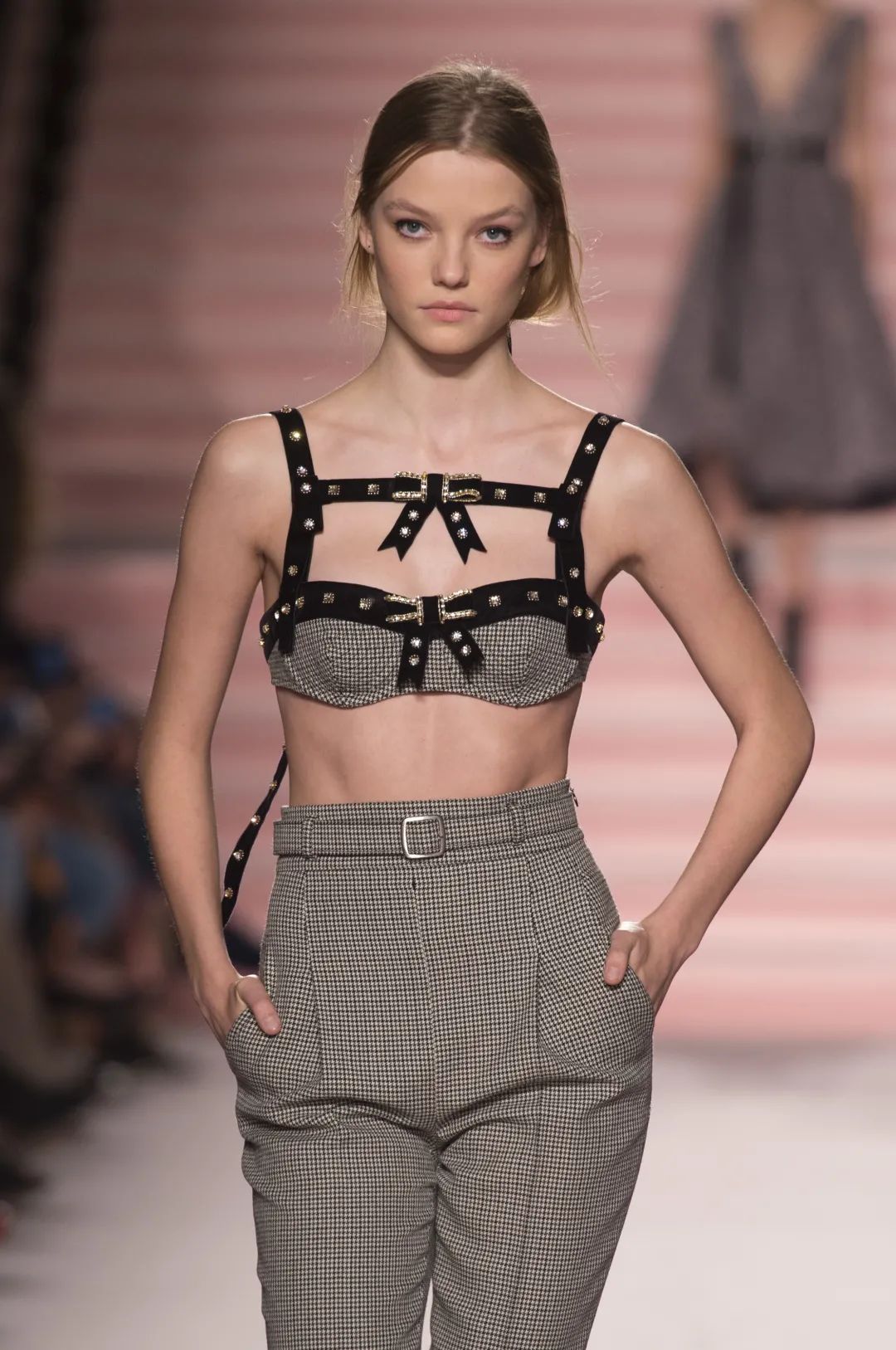 没有少女心也可以爱上这朵“蝴蝶结”