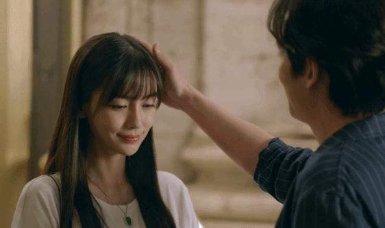 为什么感觉自己妆淡更好看,为什么感觉自己的妆上镜不好看