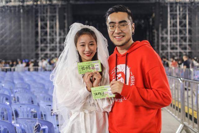 张杰袁娅维说散,张杰谢娜快本落泪