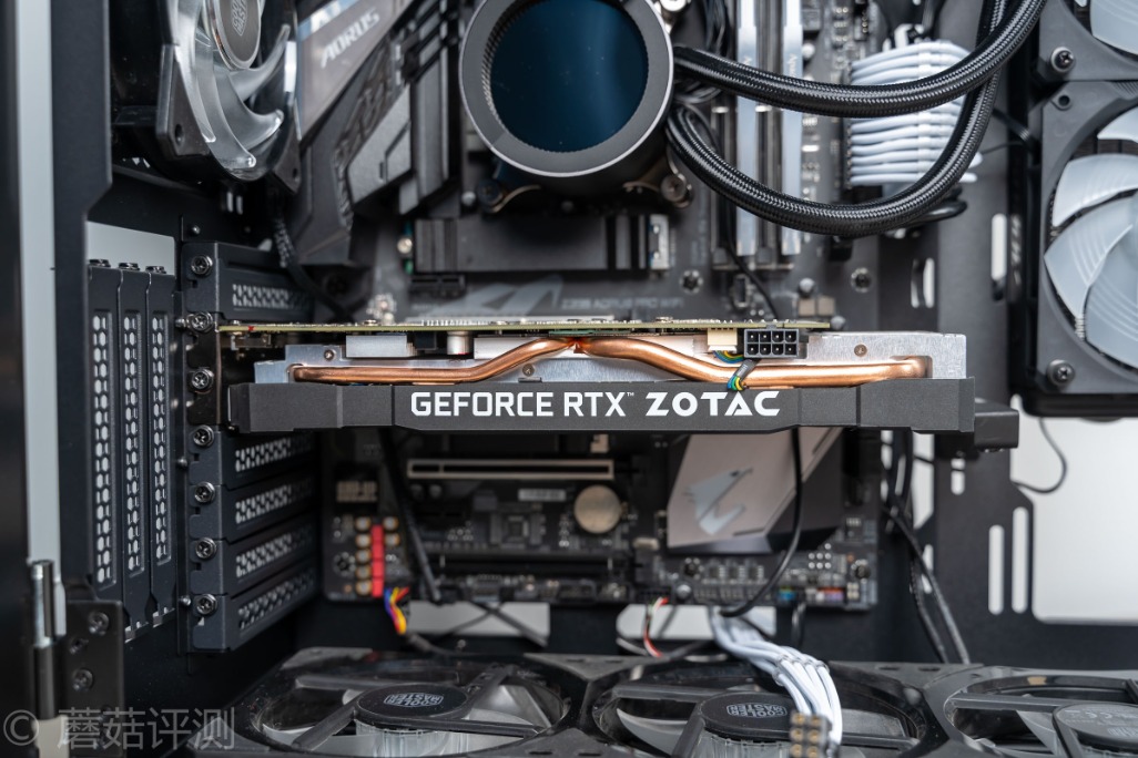 索泰显卡2060s霹雳版oc和x-gaming,索泰rtx2060霹雳oc背板