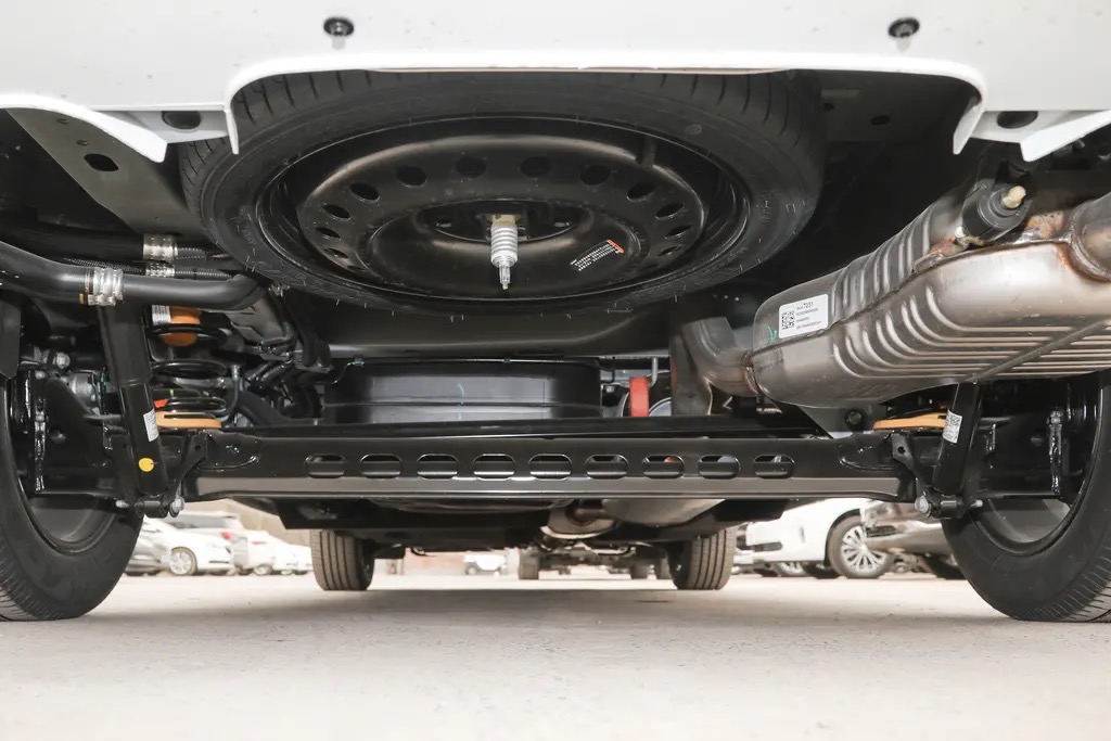 别克gl8后轮胎吃胎严重怎么办,别克gl8es吃胎吗