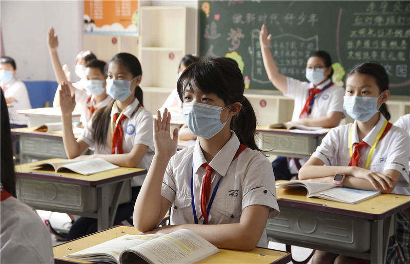 语文是什么让人什么仿写句子,语文是什么呢