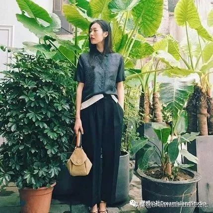 推荐几款适合女生的小包包,想买一款适合的小包包