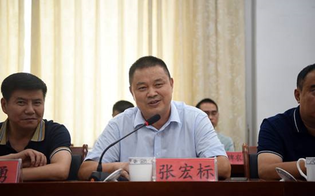 四川南充4位大富翁，1人身价48亿？1个土豪请人免费乘直升机