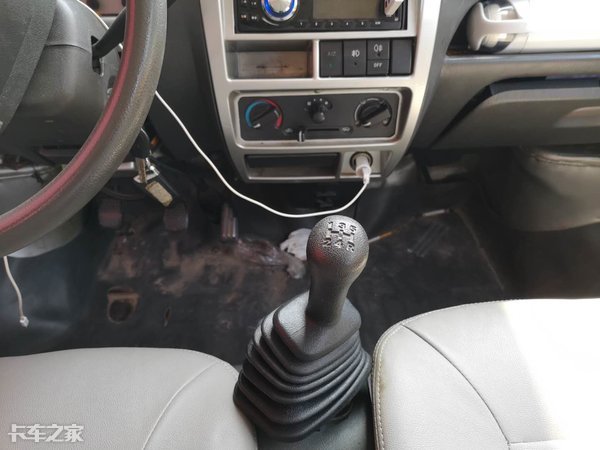 长安微卡新豹双排小货车发动机,新车长安新豹t3双排2.2米仓栅微卡