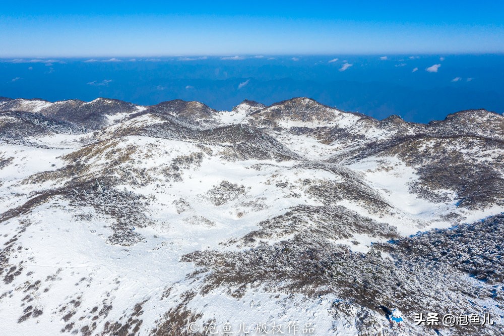 陕西秦岭发现的石头,捡石头下雪了后续