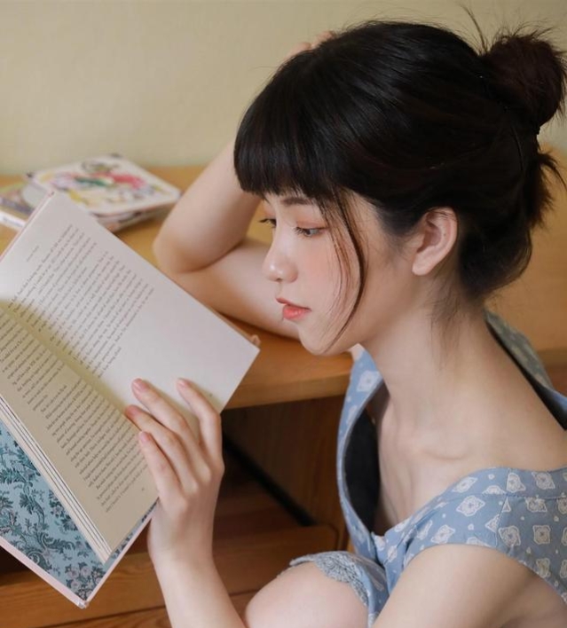 男朋友和前女友分手后还同居,男朋友和前女友复合还和我在一起