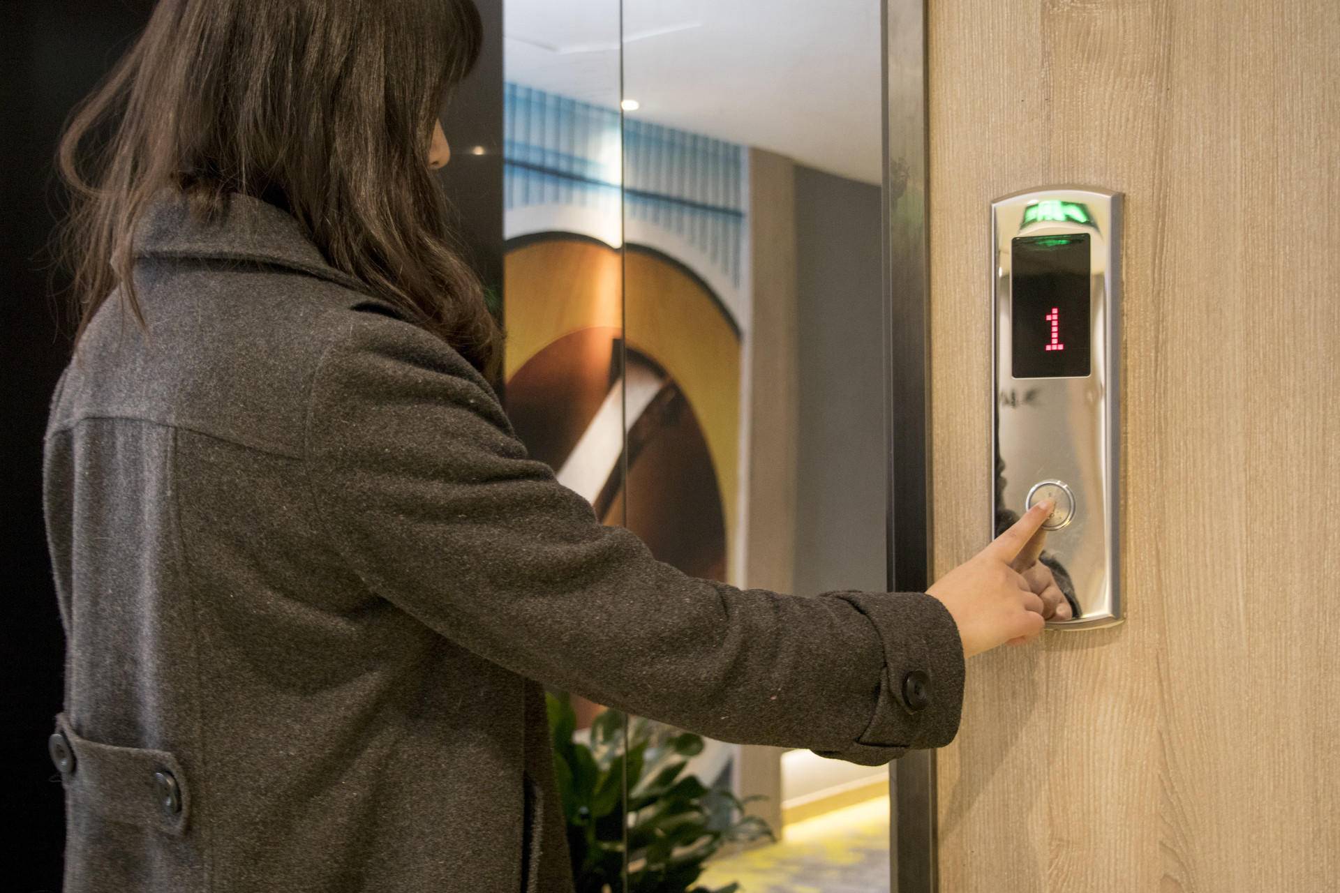 领导你先忙吧高情商怎么说,领导问你现在忙吗怎么说