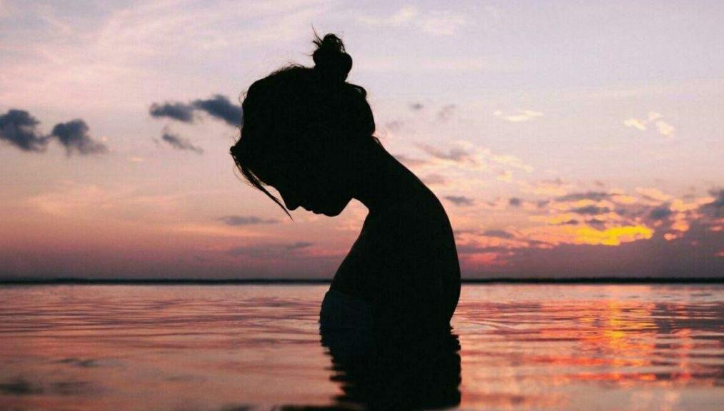 米诺地尔酊狂脱期还继续用吗,使用米诺地尔狂脱期