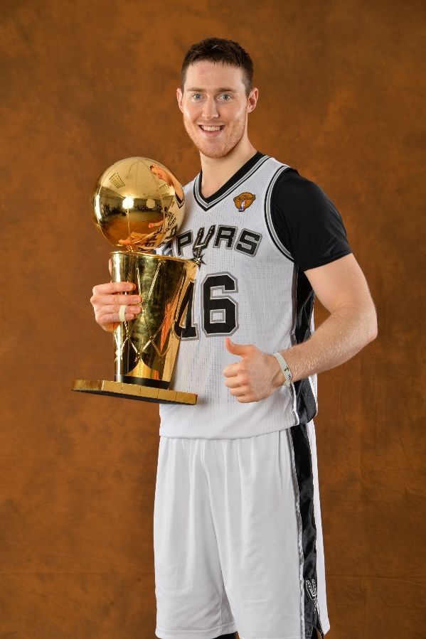 阿隆贝恩斯现在咋样了,阿隆贝恩斯37分16板