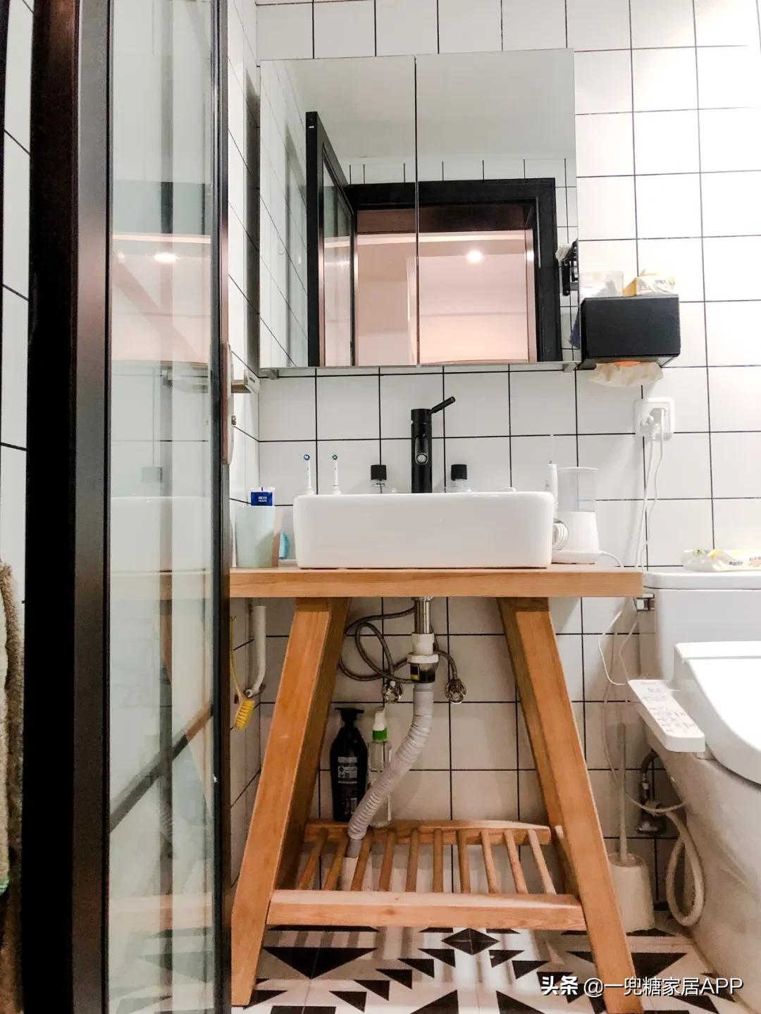 你家厕所≈生化房？做好这四点，远离异味细菌小飞虫