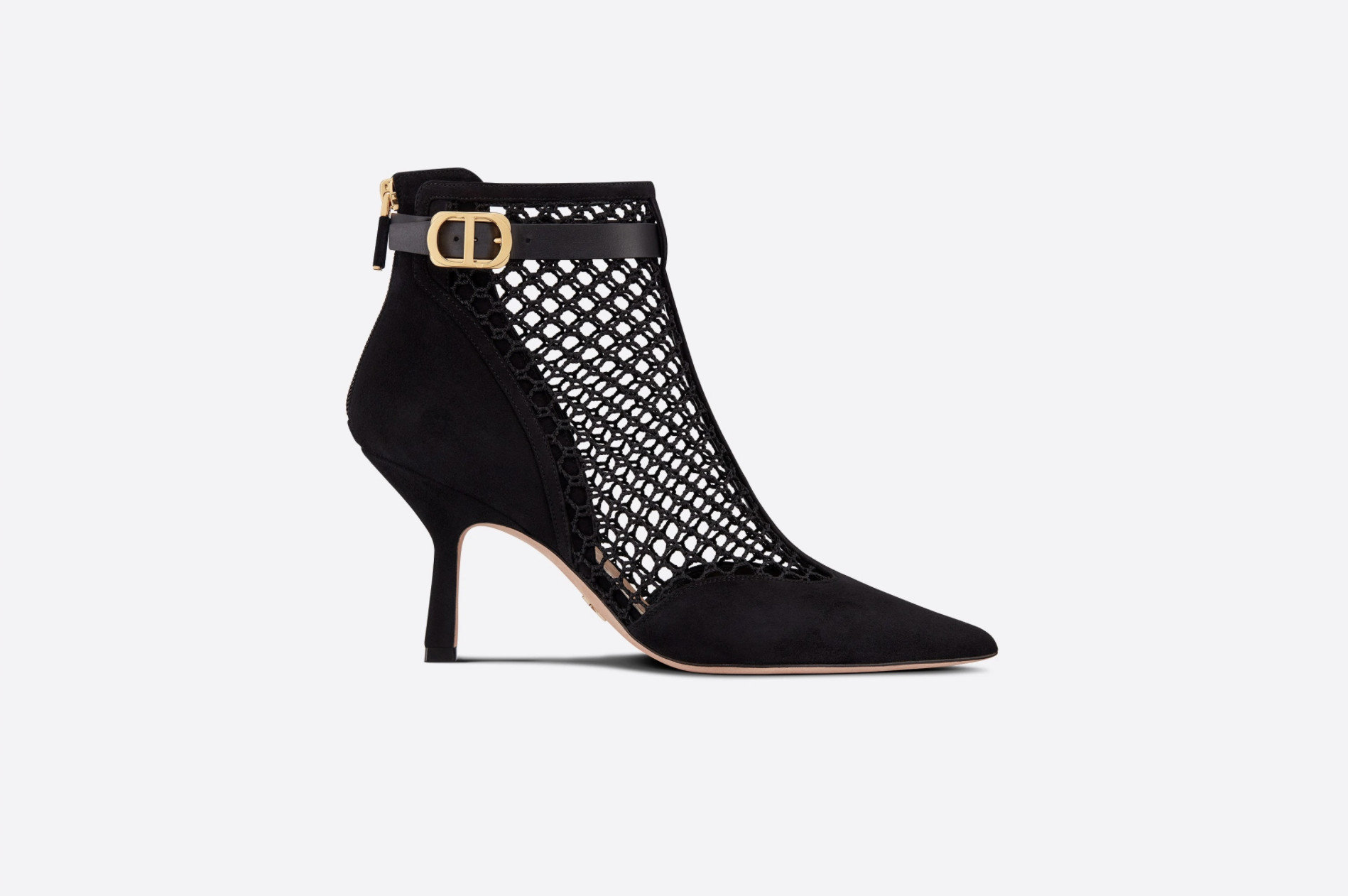 孙芸芸背心短裤,孙芸芸最新穿搭图