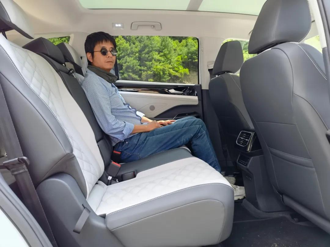 我会买ID.6CROZZ吗?我想了大半个月