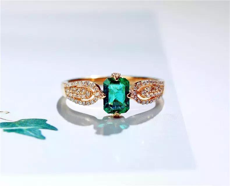 铂金和k金镶嵌钻石哪个好,k金与铂金哪个适合镶嵌