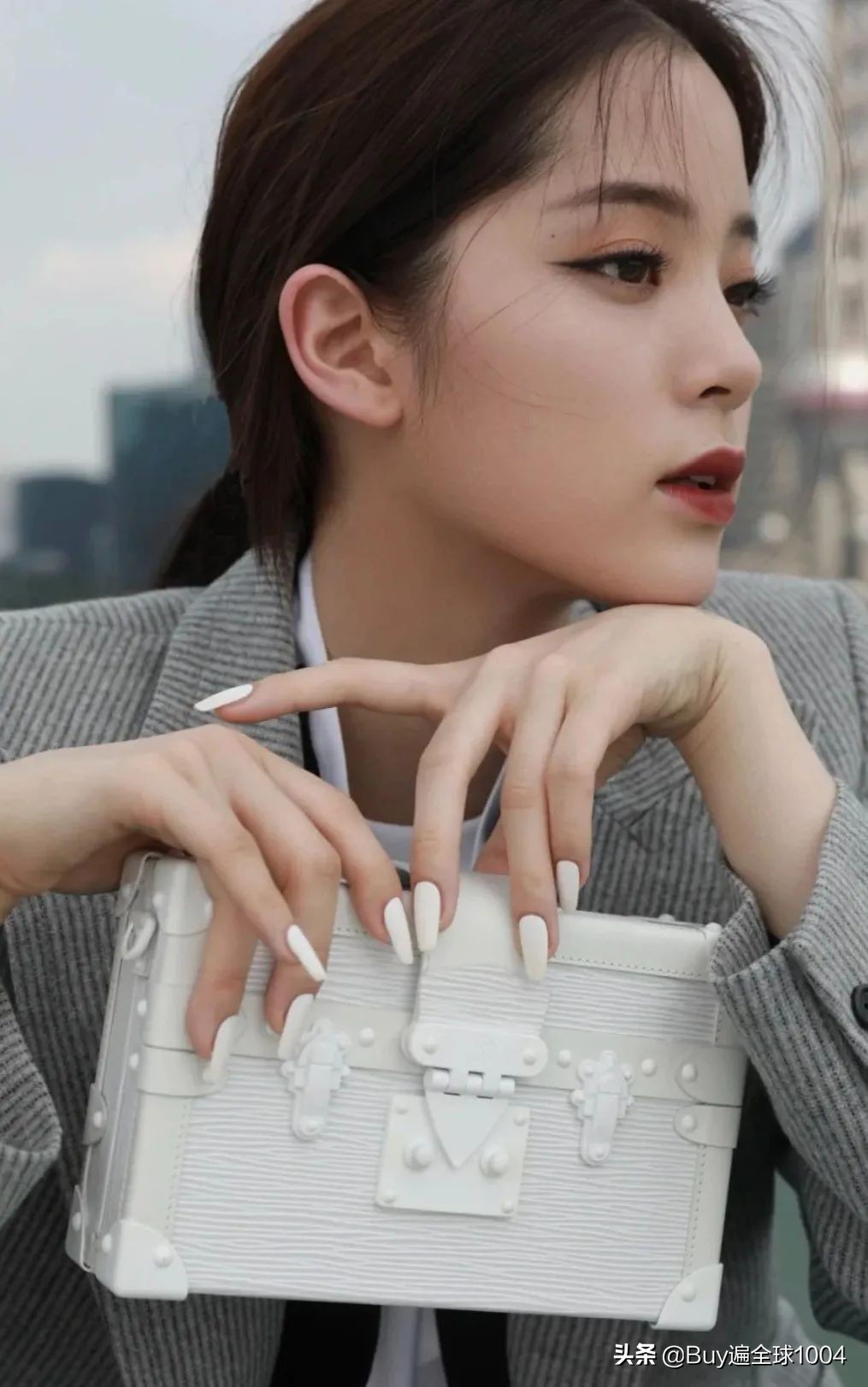 欧阳娜娜的早期写真,欧阳娜娜写真惹争议照片