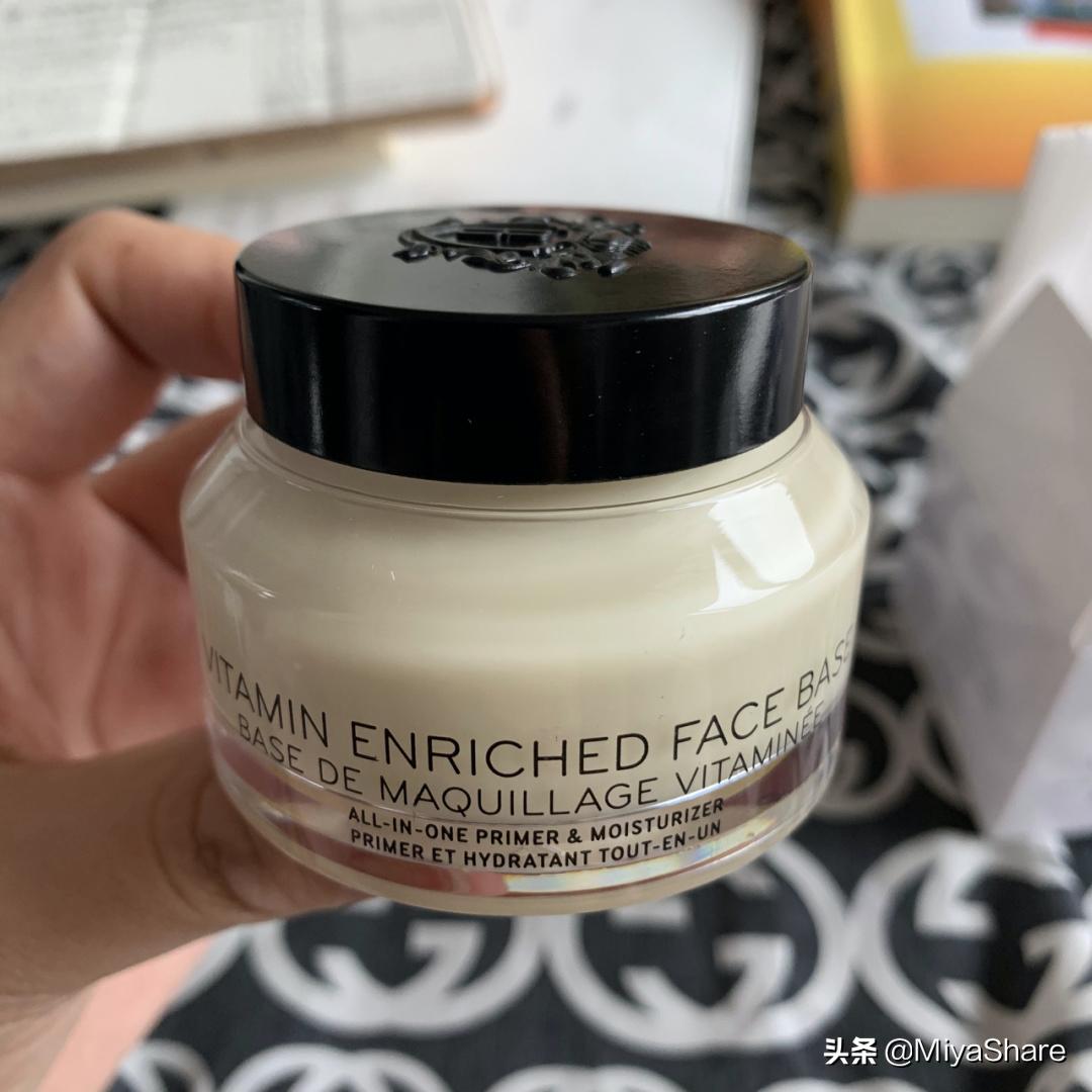 皮肤干燥尤其是秋冬会全身脱皮,干皮怎么化妆简单又好看