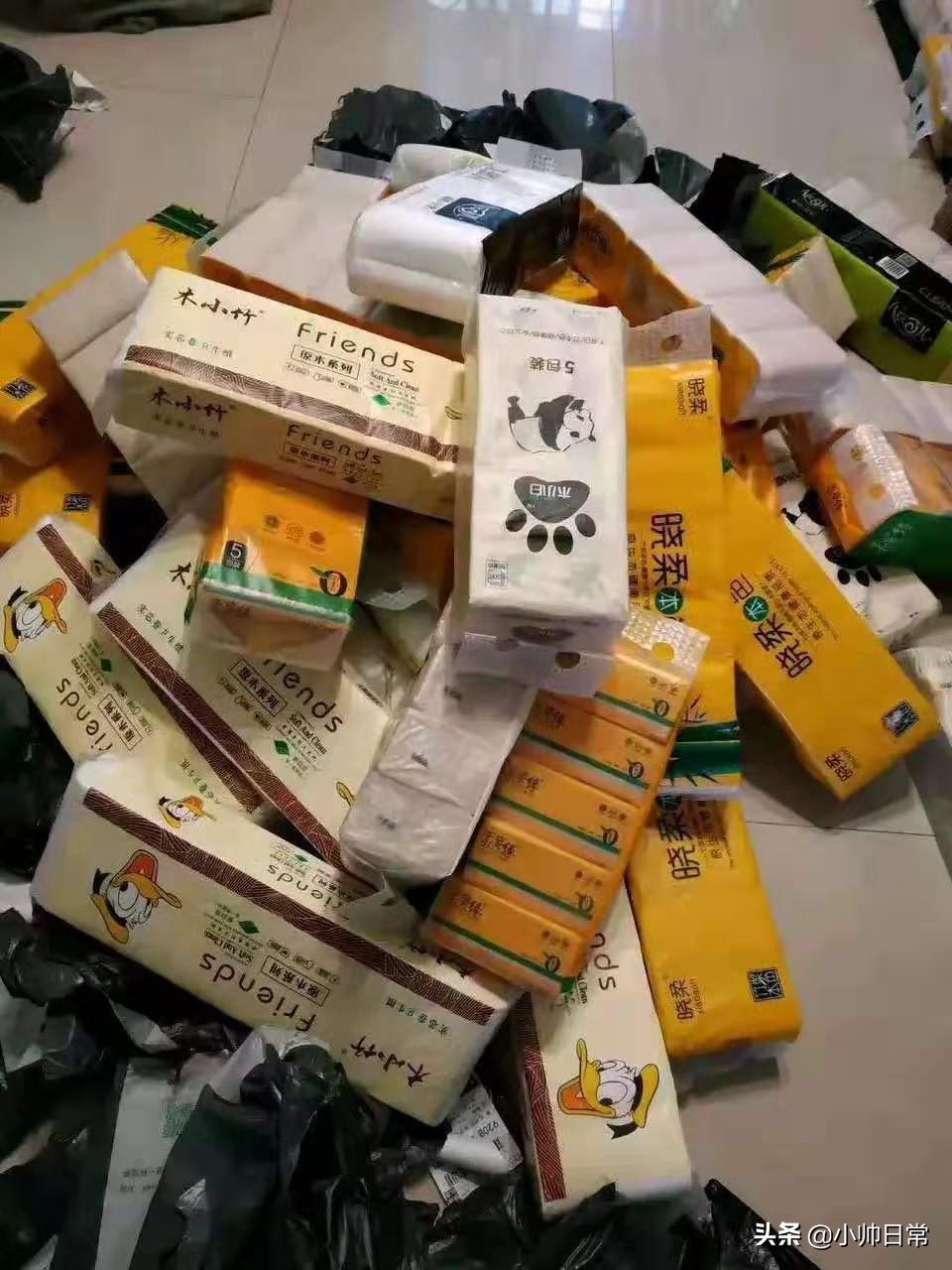 2019年网络撸纸最火摆地摊卖纸到底靠谱吗?