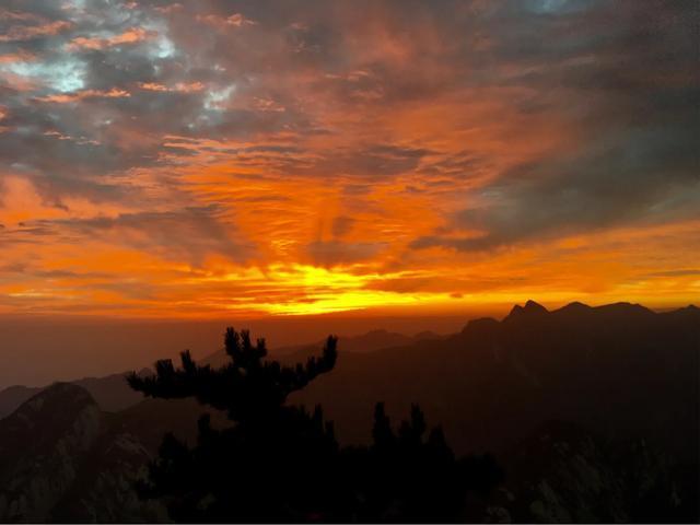 华山自驾最惊险的道路,华山最惊险的公路