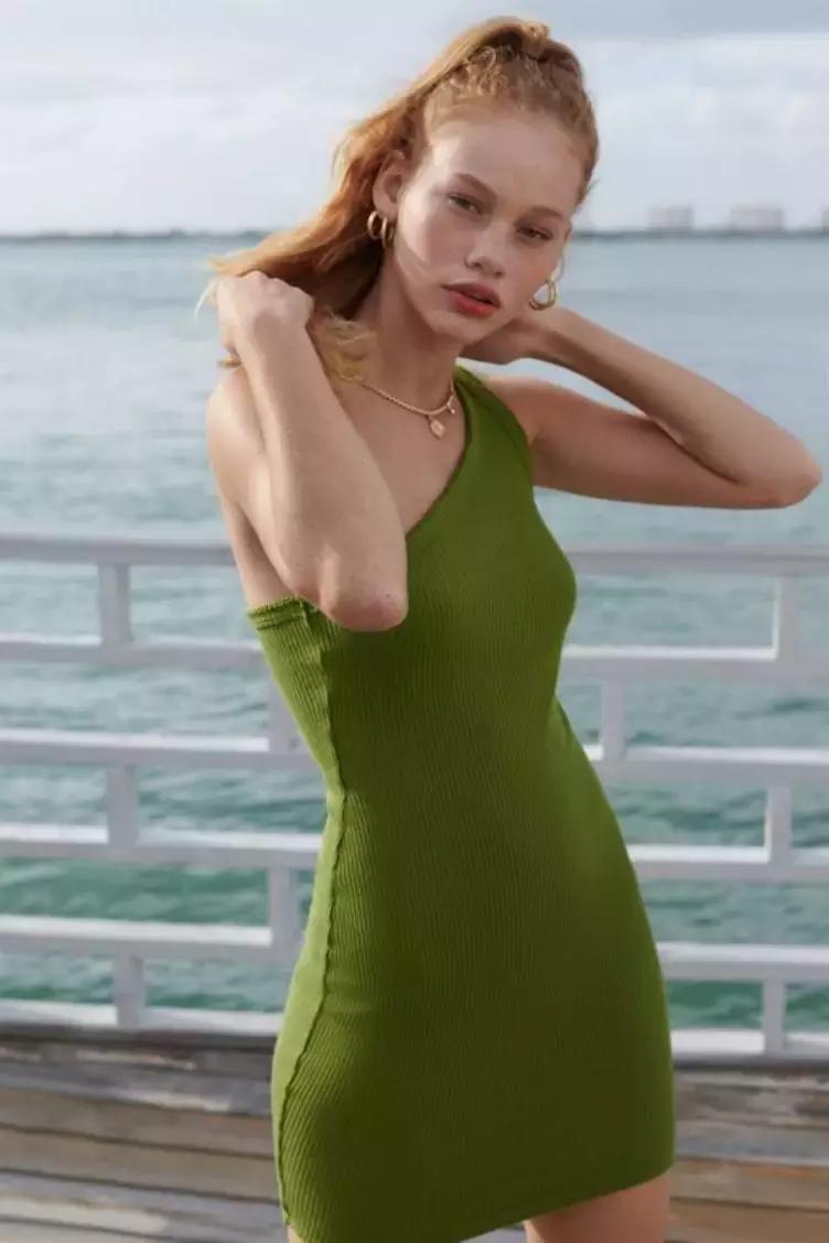 上万的裙子值不值,几百元连衣裙推荐