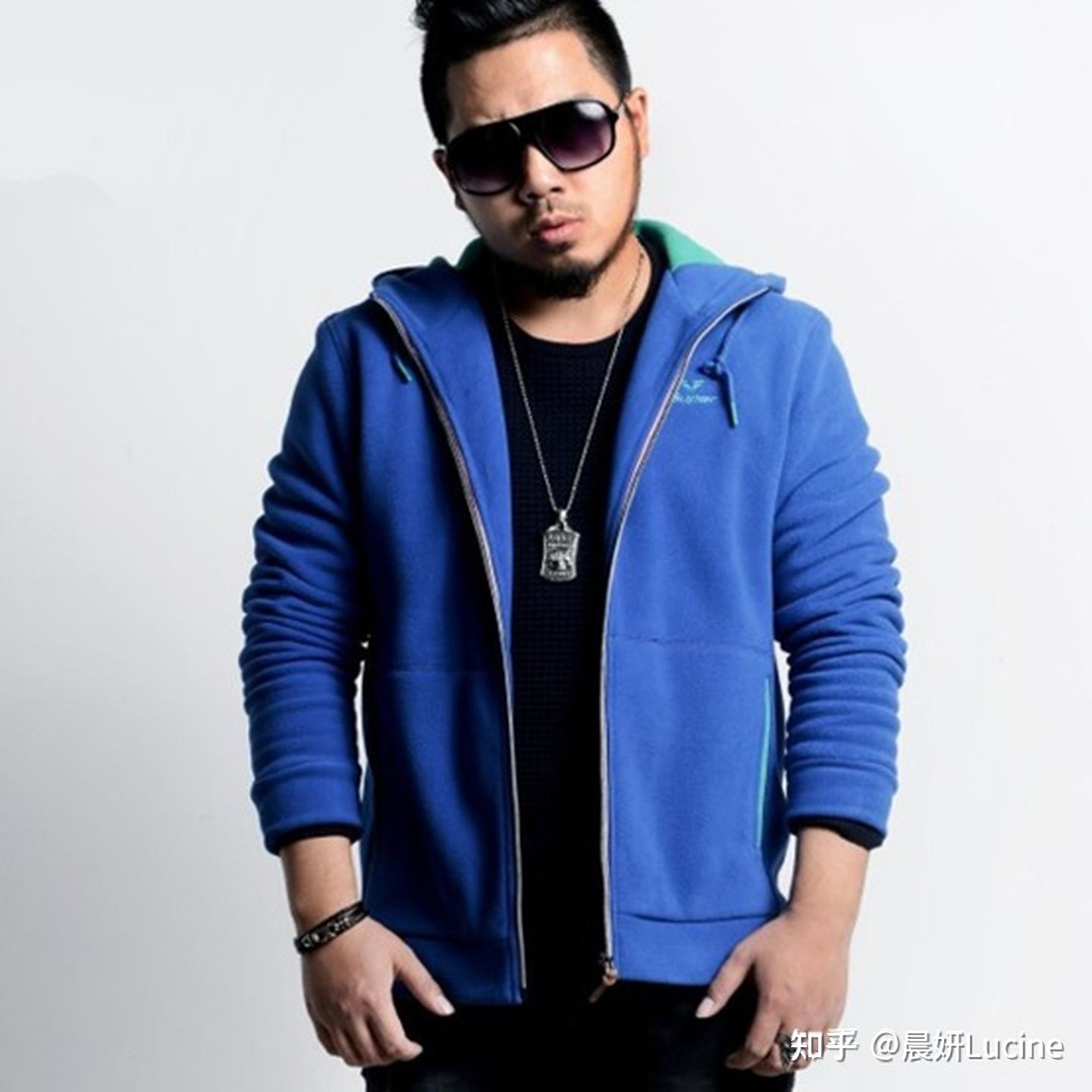 大屁股粗腿并且矮穿搭男生,很矮的男生怎么穿搭