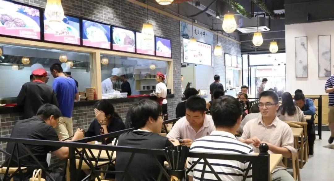 2019年最适合的创业小吃项目,适合创业的小吃两人开店创业项目