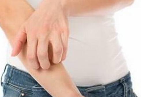 医生有阴虱是怎么回事,男性下身有虫子不治可以吗