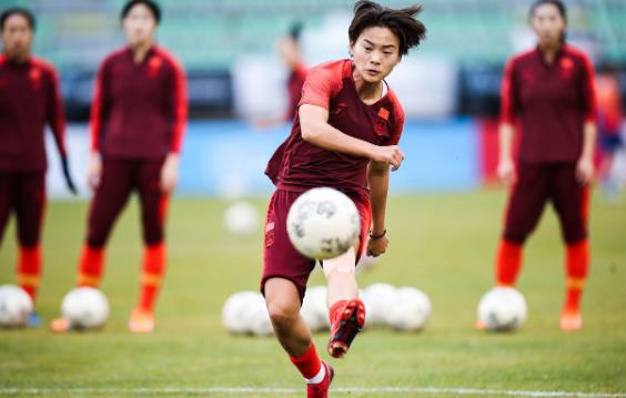 评论丨女足苏州集训;中超球队云集训;足协约谈万通