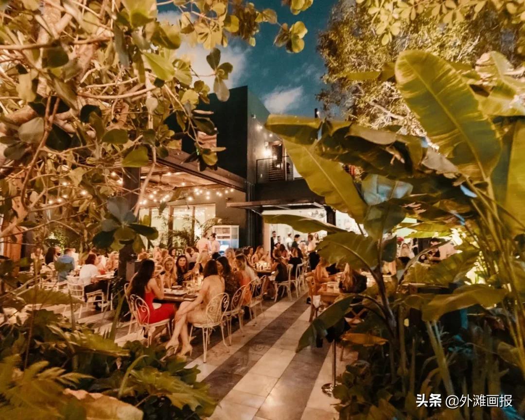 空间设计鬼才、色彩魔术师打造时髦酒店，开业就成热门打卡地