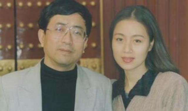 余秋雨第一任妻子李红个人简历,余秋雨第二任妻子马兰现状