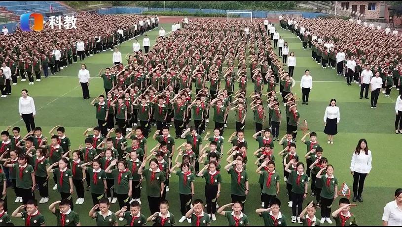 重庆九龙坡区人和小学视频,人和小学重庆九龙坡区